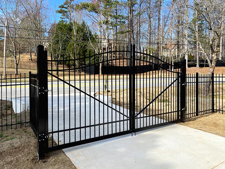 Driveway and estate gate options for Milton GA long-drive properties