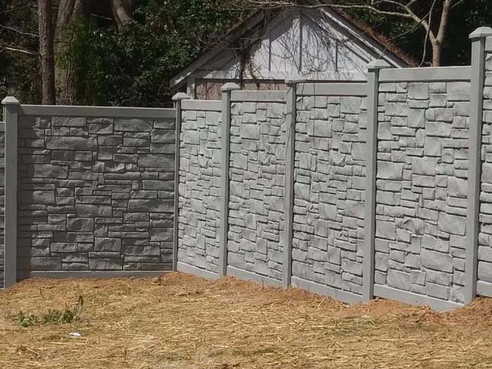 Photo of a Simtek fence from a Dallas GA Fence contractor