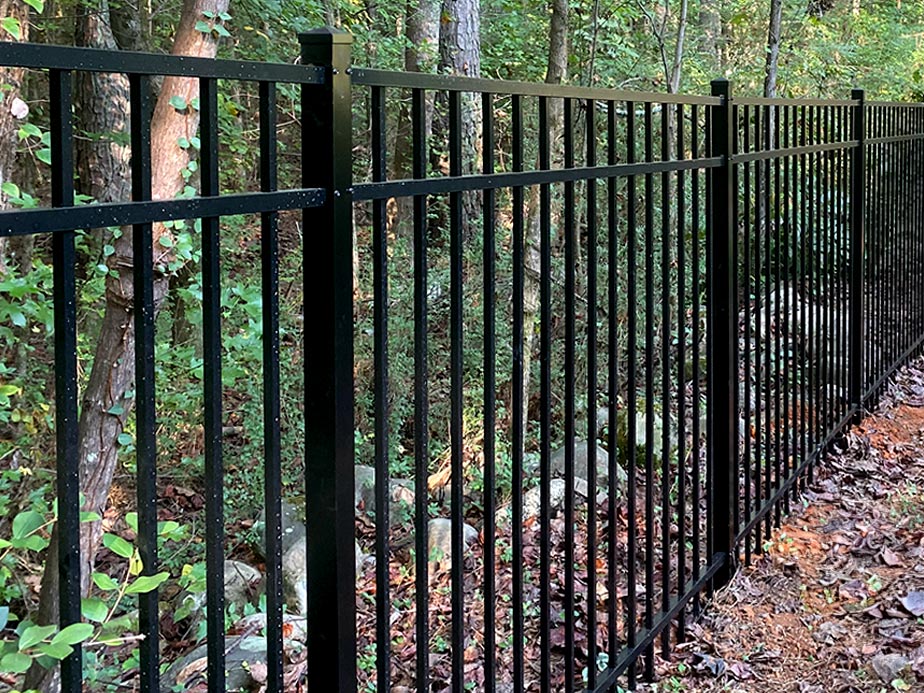 Aluminum fencing benefits in Dallas Georgia